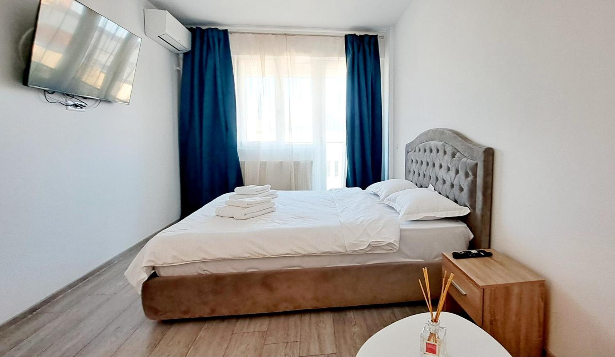 Relax Home Apartment Q Iasi Ngoại thất bức ảnh